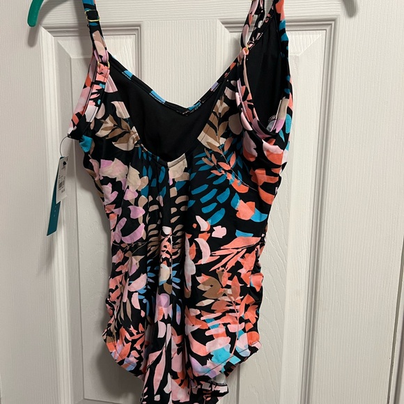 Women’s size medium one piece bathing suit by aqua green. New with tags. - Picture 2 of 2